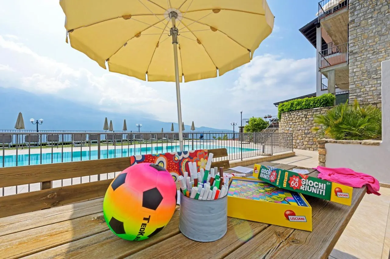 Residence Ruculi Tignale Aparthotel